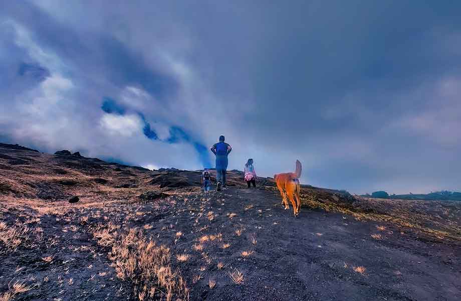 Volcano-Hiking